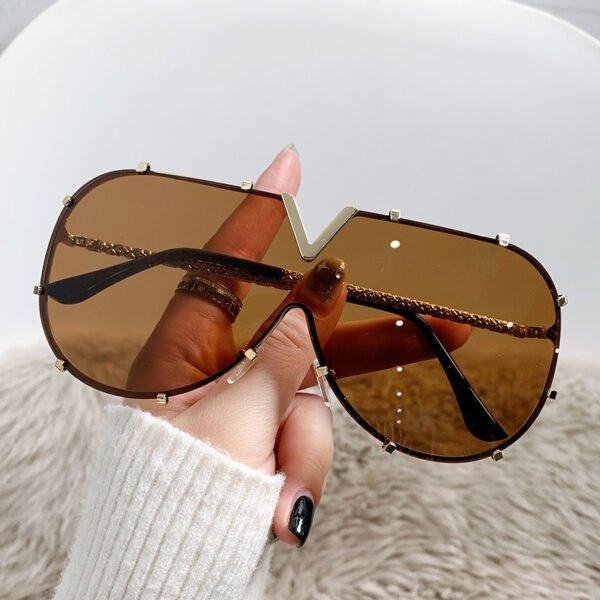 O1CN01CHjOUS2Dkq4GdyuWq_21212991398648-0-cib.jpg 9